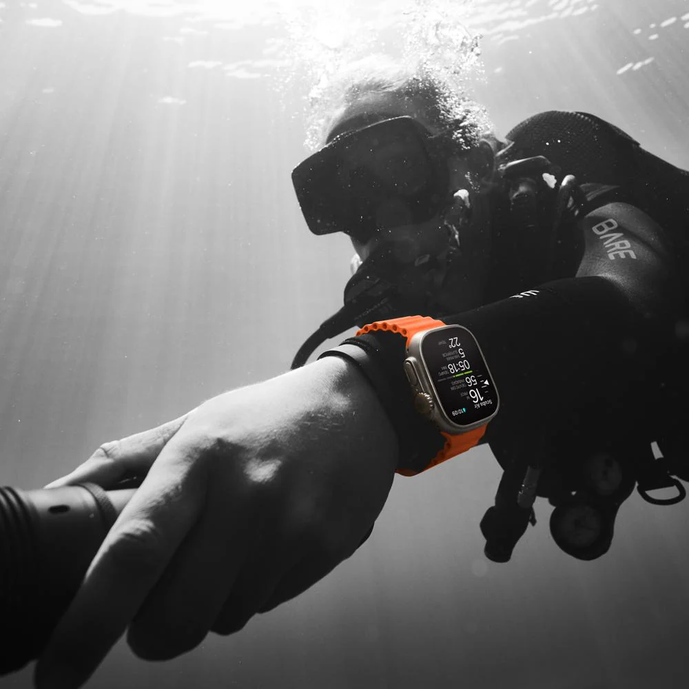 Apple Watch Ultra 2 GPS + Cellular • Caja de titanio de 49 mm • Correa Ocean blanca - Image 6