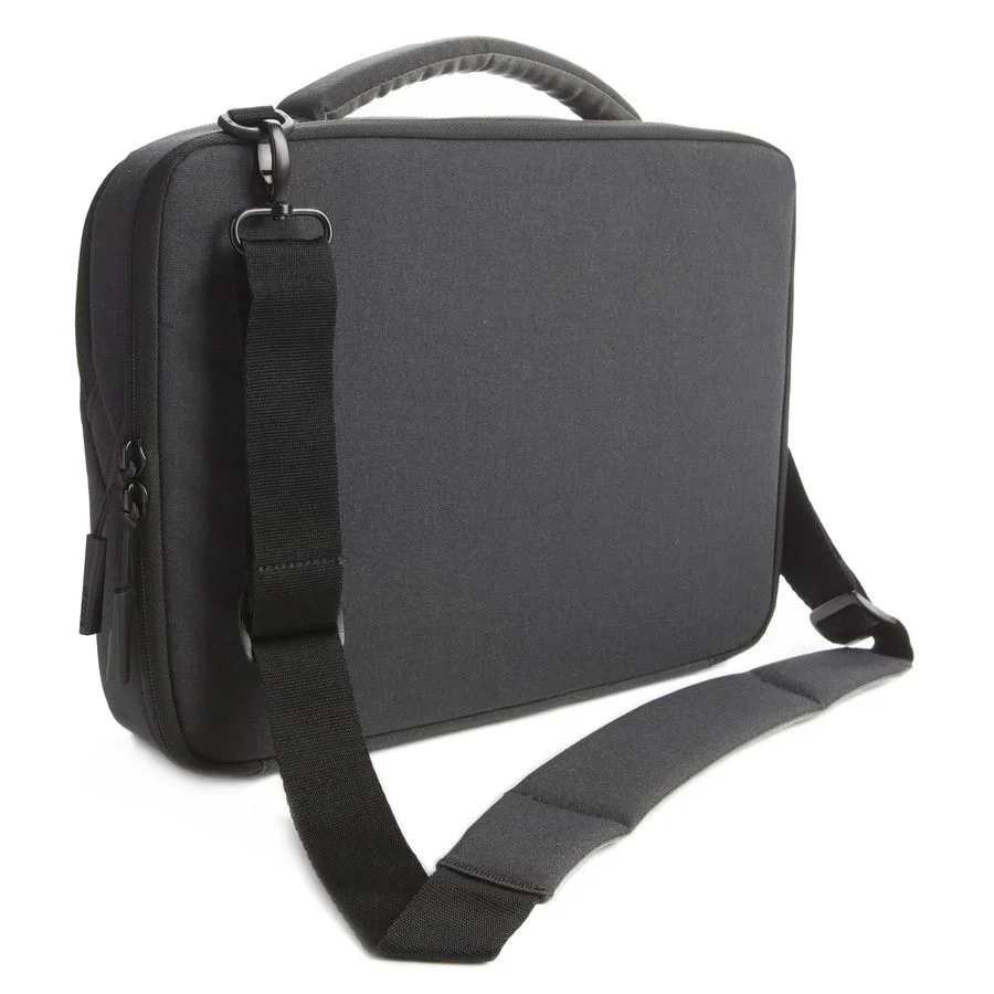 Estuche portátil Incase Mac 15'' Color Negro