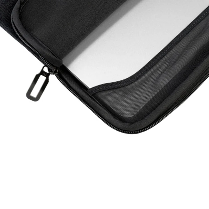Funda TUCANO CORDUROY MANGA Para MacBook Pro de 16¨ - Negro - Image 3
